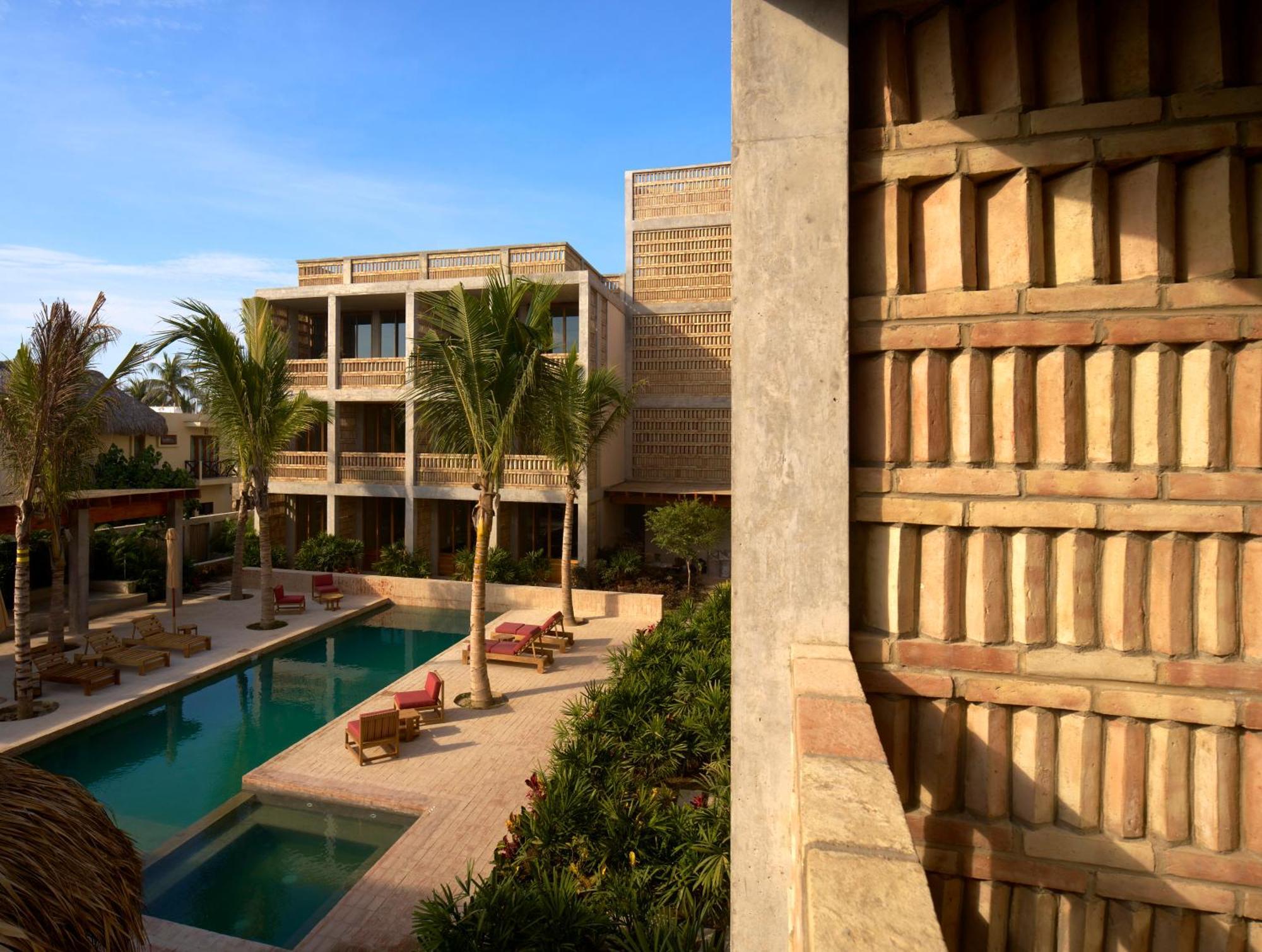 Hotel Humano, A Member Of Design Hotels Brisas de Zicatela Exterior photo